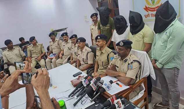 Jamshedpur-Manpreet-Pal-Singh-Murder-Case : सिदगोड़ा के मनप्रीत हत्याकांड में चार अभियुक्त गिरफ्तार, पिस्टल बरामद, अन्य की गिरफ्तारी के लिए छापामारी जारी