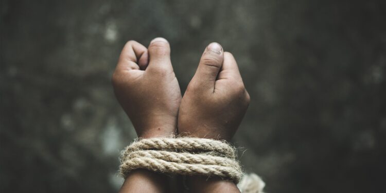 jamshedpur-kidnapping-बिष्टुपुर जुस्को स्कूल की 11वीं की छात्रा का अपहरण, साथी छात्र और परिजनों के खिलाफ मामला दर्ज jamshedpur-kidnapping-बिष्टुपुर जुस्को स्कूल की 11वीं की छात्रा का अपहरण, साथी छात्र और परिजनों के खिलाफ मामला दर्ज