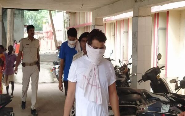 jamshedpur-manpreet-murder-case-जज साहब मेरी आंखों के सामने राहुल, अक्षय और गौरव ने जिगर के टुकड़े को गोलियों से छलनी कर दिया था, कोर्ट में मारे गये मनप्रीत की मां और पिता का कराया 164 का बयान, भावुक हुए दोनों