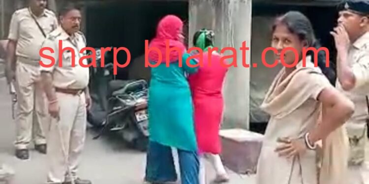 jamshedpur-sex-racket-breaking-कदमा में पकड़ा गया सेक्स रैकेट, जमशेदपुर के सिटी एसपी ने खुद की छापामारी, देखिये-video jamshedpur-sex-racket-breaking-कदमा में पकड़ा गया सेक्स रैकेट, जमशेदपुर के सिटी एसपी ने खुद की छापामारी, देखिये-video