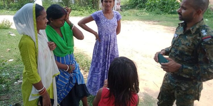 Chakradharpur-Theft : चक्रधरपुर के रामडा गांव में अज्ञात चोरों ने की ट्रांसफार्मर की चोरी Chakradharpur-Theft : चक्रधरपुर के रामडा गांव में अज्ञात चोरों ने की ट्रांसफार्मर की चोरी