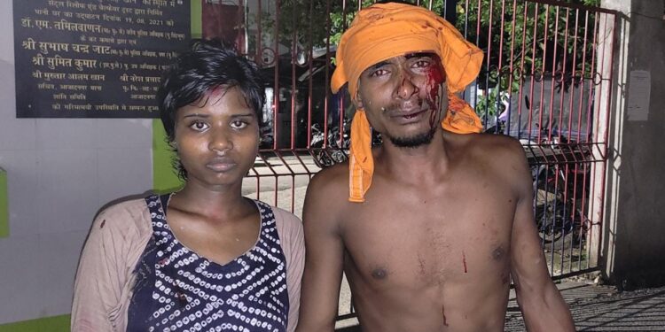 jamshedpur-crime-पारडीह में मां को रात में बाहर घूमने से मना किया तो उसके परिचित ने मारपीट कर किया घायल, आजादनगर थाना  पहुंचा मामला