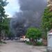 jamshedpur-fire-बारीडीह के पास खड़ी टाटा मैजिक वाहन में लगी आग, मची अफरा-तफरी