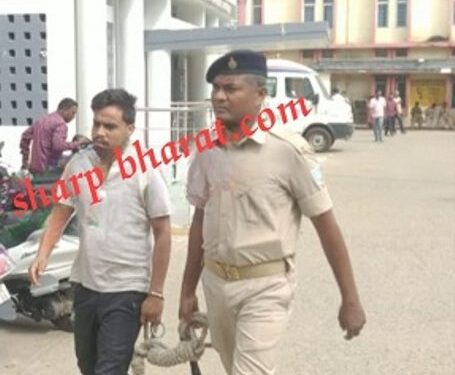 jamshedpur-cyber-police-action-जमशेदपुर की साइबर पुलिस की बड़ी कार्रवाई, जमशेदपुर की कई महिलाओं को अश्लील वीडियो भेजना वाले को हरियाणा से धर दबोचा jamshedpur-cyber-police-action-जमशेदपुर की साइबर पुलिस की बड़ी कार्रवाई, जमशेदपुर की कई महिलाओं को अश्लील वीडियो भेजना वाले को हरियाणा से धर दबोचा