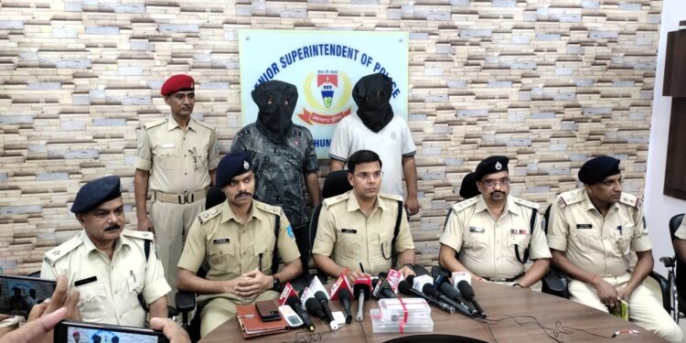 Jamshedpur-Dhatkidih-Firing-Case : धातकीडीह में कांग्रेस नेता पर फायरिंग के मामले में पुलिस नशेड़ी गैंग के लीडर सलमान समेत 2 को भेजा जेल-Video