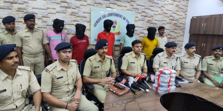 Jamshedpur-Sonari-Tinku-Murder-Case-सोनारी के टिंकू हत्याकांड में पांच और आरोपी गिरफ्तार, अब तक नौ आरोपी हो चुके हैं गिरफ्तार, देसी कट्टा, पिस्तौल व जिंदा कारतूस बरामद-Video