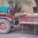 Saraikela-Accident : सरायकेला में स्कूटी सवार को बचाने के चक्कर में ट्रैक्टर चालक ने खोया संतुलन, दब कर मौत Saraikela-Accident : सरायकेला में स्कूटी सवार को बचाने के चक्कर में ट्रैक्टर चालक ने खोया संतुलन, दब कर मौत