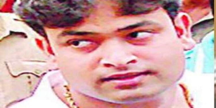 jamshedpur-court-order-कुख्यात अपराधी अखिलेश सिंह को रूपए का सहयोग करने और ओडी कार खरीद कर देने आरोप से कारोबारी बिनोद सिंह और संजय पलसानिया बरी, स्क्रैप व्यवसायी एवं ट्रांसपोर्टर से प्रति टन के दर से रंगदारी वसूलने का मामला भी चल रहा था jamshedpur-court-order-कुख्यात अपराधी अखिलेश सिंह को रूपए का सहयोग करने और ओडी कार खरीद कर देने आरोप से कारोबारी बिनोद सिंह और संजय पलसानिया बरी, स्क्रैप व्यवसायी एवं ट्रांसपोर्टर से प्रति टन के दर से रंगदारी वसूलने का मामला भी चल रहा था