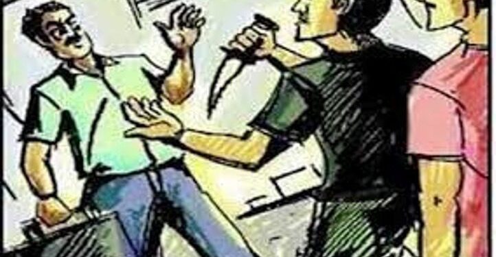 Jamshedpur-Loot : टाटानगर रेलवे स्टेशन के पास रेल यात्री से मोबाइल व रुपये की लूट, पुलिस ने दो को दबोचा Jamshedpur-Loot : टाटानगर रेलवे स्टेशन के पास रेल यात्री से मोबाइल व रुपये की लूट, पुलिस ने दो को दबोचा