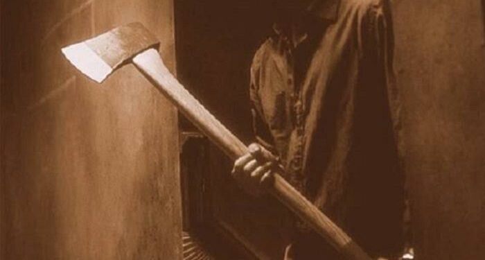 Gumla-Big-Crime : शराबी नौकर ने की टांगी से काट कर मालिक-मालकिन की हत्या, बेटी को किया घायल, पुत्र बाल-बाल बचा Gumla-Big-Crime : शराबी नौकर ने की टांगी से काट कर मालिक-मालकिन की हत्या, बेटी को किया घायल, पुत्र बाल-बाल बचा