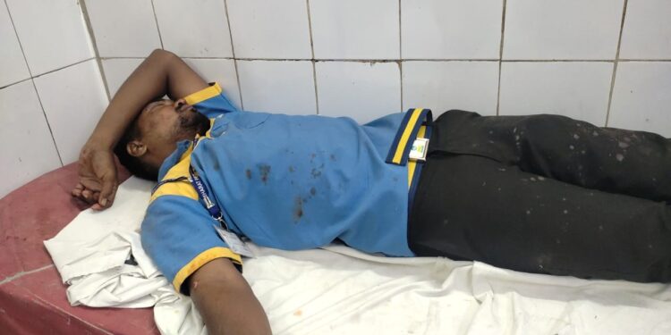 jamshedpur-accident-पोटका में पेट्रोल पंप में ड्यूटी खत्म कर घर जा रहे बाइक सवार युवक को स्कूटी सवार ने मारी टक्कर, एमजीएम में भर्ती