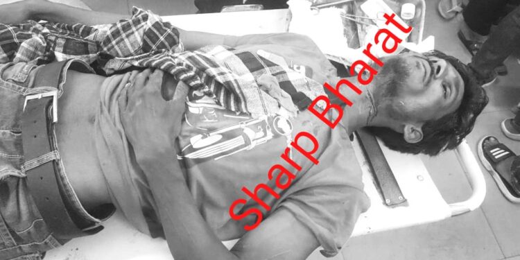 Jamshedpur-Crime : कदमा के शास्त्री नगर में पति-पत्नी के विवाद में व्यक्ति पर चापड़ से हमला, एमजीएम अस्पताल में भर्ती