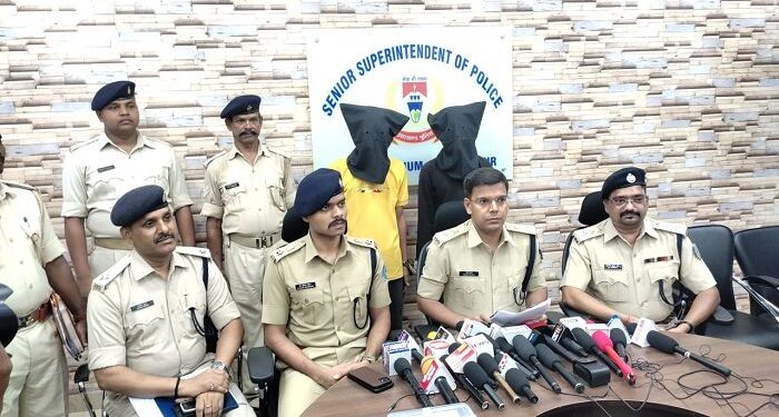 Jamshedpur-uday-chaudhary-murder-case : नामदा बस्ती के उदय चौधरी हत्याकांड का पुलिस ने किया उद्भेदन, नाबालिग समेत तीन गिरफ्तार, देशी कट्टा बरामद-Video