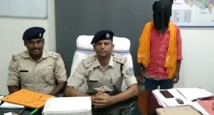 Deoghar-Lockdown : बाबानगरी देवघर में 38 घंटे का पूर्ण लॉकडाउन असरदार, दुकाने बंद, सड़कें सुनसान Deoghar-Lockdown : बाबानगरी देवघर में 38 घंटे का पूर्ण लॉकडाउन असरदार, दुकाने बंद, सड़कें सुनसान
