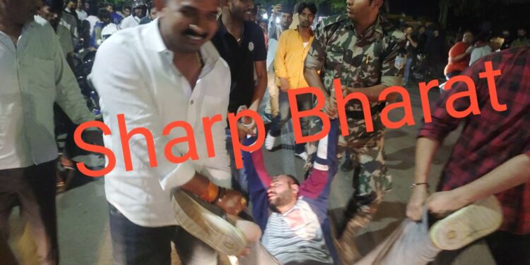 Jamshedpur : साकची में बंगाल क्लब से जुबली पार्क जाने वाले रोड में महिला से चेन छीनने की कोशिश, दो बदमाश पकड़े गए