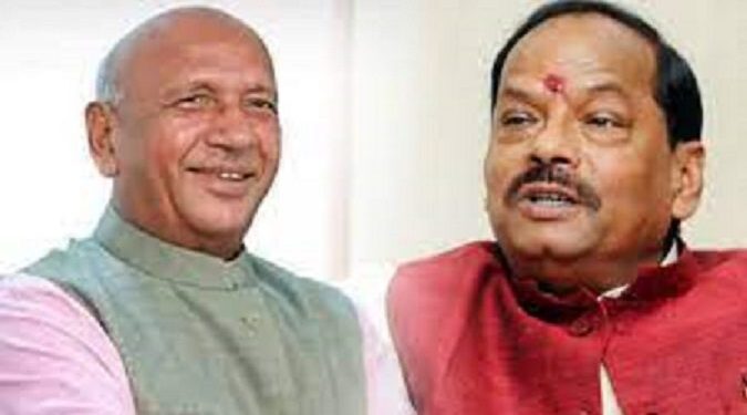 jamshedpur-sidghora-surya-mandir-case-सिदगोड़ा सूर्य मंदिर मामले में दोनों ओर से एफआइआर दायर, पूर्व सीएम रघुवर दास की ओर से आठ लोगों को बनाया गया आरोपी, विधायक सरयू राय गुट की ओर से भाजपा जिला अध्यक्ष समेत 26 लोगों के खिलाफ नामजद प्राथमिकी दर्ज, पहले सरयू राय गुट का दर्ज हुआ केस, रघुवर गुट का दूसरा केस दर्ज jamshedpur-sidghora-surya-mandir-case-सिदगोड़ा सूर्य मंदिर मामले में दोनों ओर से एफआइआर दायर, पूर्व सीएम रघुवर दास की ओर से आठ लोगों को बनाया गया आरोपी, विधायक सरयू राय गुट की ओर से भाजपा जिला अध्यक्ष समेत 26 लोगों के खिलाफ नामजद प्राथमिकी दर्ज, पहले सरयू राय गुट का दर्ज हुआ केस, रघुवर गुट का दूसरा केस दर्ज