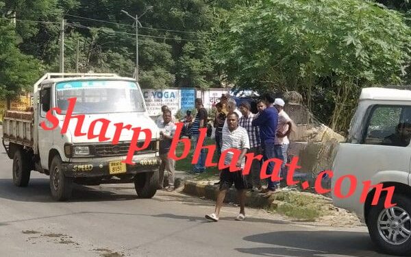jamshedpur-crime-कदमा में ट्रक की चपेट में आकर साइकिल सवार घायल, हालत गंभीर, भालूबासा में पुत्र ने पिता से की मारपीट, रुपये छीने