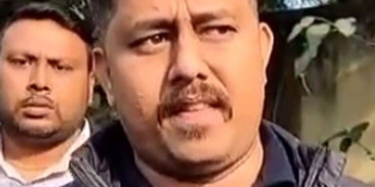 jamshedpur-telco-murder-case-टेल्को के रंजीत हत्याकांड में मानगो के गणेश सिंह की तलाश, कई स्थानों पर छापामारी jamshedpur-telco-murder-case-टेल्को के रंजीत हत्याकांड में मानगो के गणेश सिंह की तलाश, कई स्थानों पर छापामारी