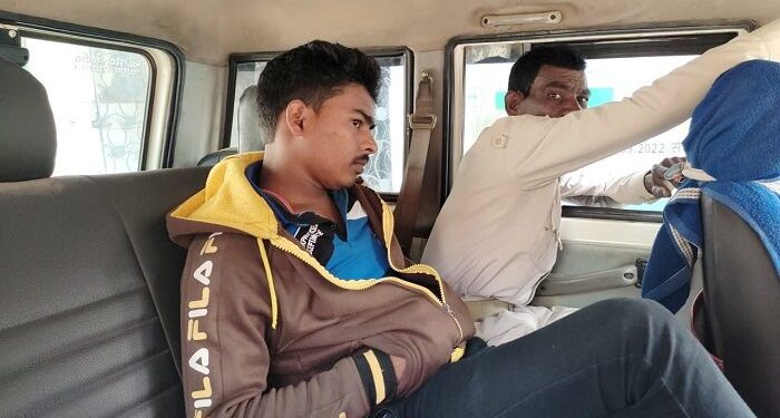 Jamshedpur : जुगसलाई विधायक मंगल कालिंदी ने की पटमदा अंचलाधिकारी के साथ बैठक व आमकाड़ी में ट्रांसफार्मर का उदघाटन, कहा-ग्राम प्रधान चाह लें, तो गांवों में शत-प्रतिशत टीकाकरण संभव