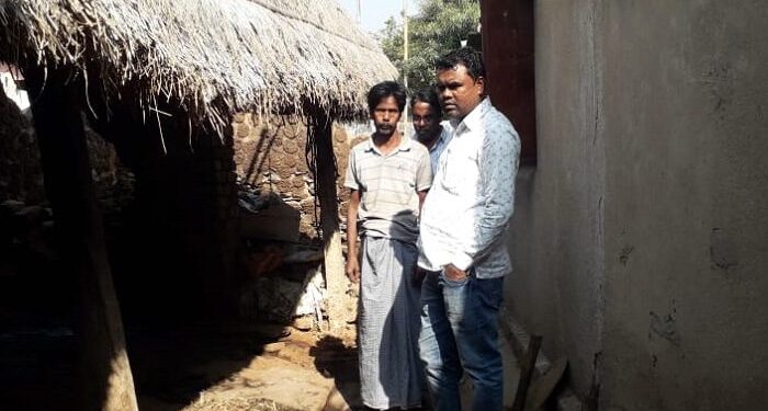 Jamshedpur-Rural-Theft : गालूडीह में गोहाल का ताला तोड़ कर गाय की चोरी, थाने में शिकायत Jamshedpur-Rural-Theft : गालूडीह में गोहाल का ताला तोड़ कर गाय की चोरी, थाने में शिकायत