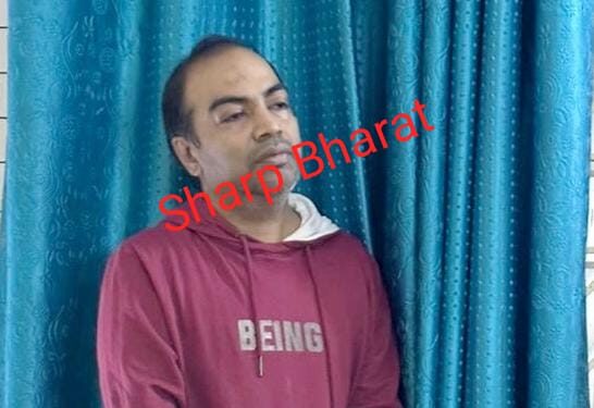 Jamshedpur-Fraud : बाराद्वारी में शेयर खरीद-बिक्री के नाम पर 12 करोड़ रुपए की धोखाधड़ी, आरोपी गिरफ्तार Jamshedpur-Fraud : बाराद्वारी में शेयर खरीद-बिक्री के नाम पर 12 करोड़ रुपए की धोखाधड़ी, आरोपी गिरफ्तार