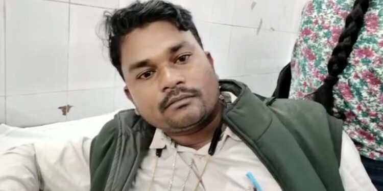 jamshedpur loot : सिदगोड़ा में बिजली विभाग के कलेक्शन एजेंट से दो अपराधियों ने लूटे 9 लाख रुपये, अपराधियों ने दी चुनौती jamshedpur loot : सिदगोड़ा में बिजली विभाग के कलेक्शन एजेंट से दो अपराधियों ने लूटे 9 लाख रुपये, अपराधियों ने दी चुनौती
