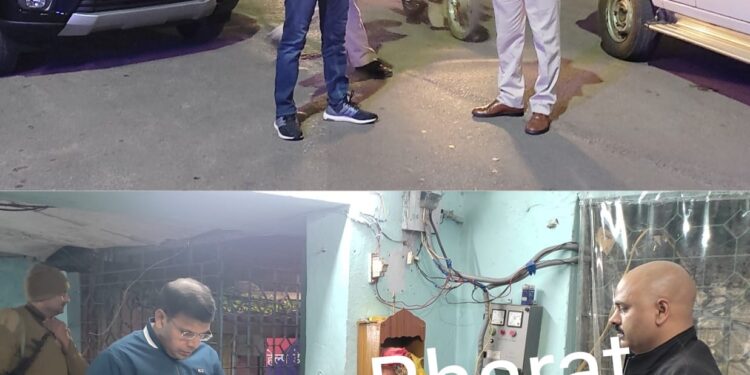 jamshedpur ssp late night action – जमशेदपुर के एसएसपी देर रात सड़क पर उतरे, कई थानो में घुसे, पुलिस की मुस्तैदी की हुई ऐसी चेकिंग, देखिये-video
