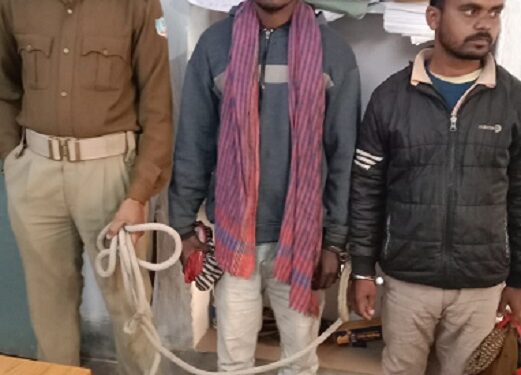 MGM-Hospital-Jamshedpur : एमजीएम अस्पताल के आउटसोर्स कर्मियों ने प्रोत्साहन भत्ता के लिए अधीक्षक को घेरा
