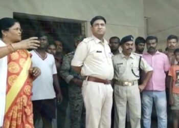 Jharkhand bokaro theft : बोकारो में लगातार तीसरे दिन मंदिर में चोरी, तीसरे दिन चोरों ने रितुडीह शिवमंदिर को बनाया निशाना