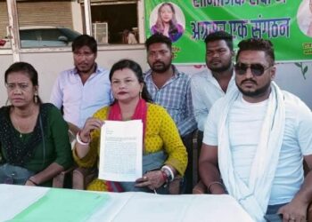 Adityapur durga soren sena : दुर्गा सोरेन सेना की नेता सुमित्रा पंडा ने एसपी से लगाई न्याय की गुहार, वन भूमि के अतिक्रमण का विरोध किये जाने को लेकर बताया है जान को खतरा