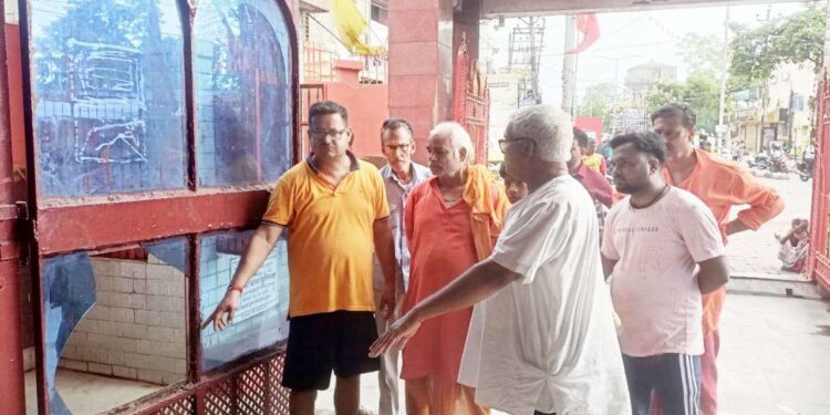 jamshedpur theft – मानगो के बड़ा हनुमान मंदिर में चोरी, अपराधियों के हवाले मानगो, देखिये – video