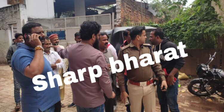 jamshedpur crime : मानगो में अपराधियों ने चलायी गोलियां, टाइगर मोबाइल का जवान समेत दो लोग घायल, एक हमलावर पकड़ाया