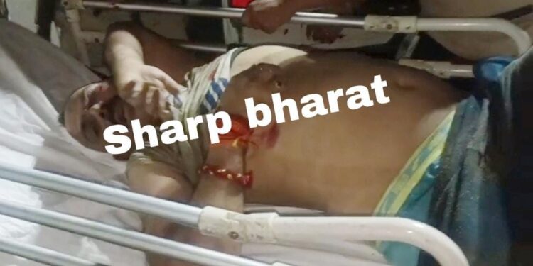 jamshedpur late night firing : साकची में दो गुटों में झड़प, मजदूर नेता राकेश्वर पांडेय के बॉडीगार्ड को लगी गोली, लाइसेंसी पिस्टल के साथ घायल कारोबारी मनोज जायसवाल गिरफ्तार, देखिए – video