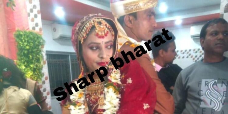 Jamshedpur suicide : आज़ादनगर केला बगान में महिला ने फांसी लगाकर की आत्महत्या, ससुरालवालो पर हत्या का आरोप