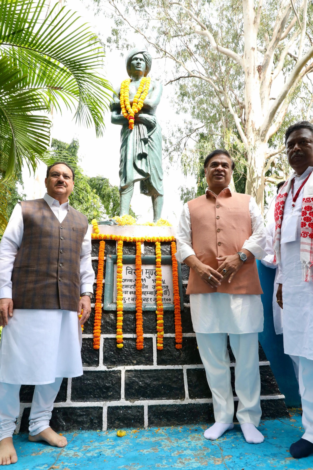 Jharkhand visit of bjp national president : झारखंड पहुंचे भाजपा के राष्ट्रीय अध्यक्ष जेपी नड्डा, बोला हेमंत सोरेन और कांग्रेस पर हमला, कहा – क्या चंपाई सोरेन और सीता सोरेन आदिवासी नहीं थे हेमंत बाबू, फिर क्यों उनको बेइज्जत किया