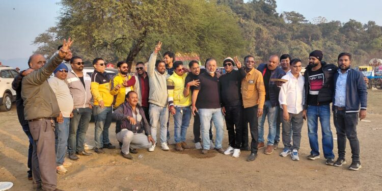 jamshedpur used car dealer association picnic : जमशेदपुर यूज्ड कार डीलर एसोसिएशन का आयोजित हुआ पिकनिक, संस्था को मजबूत बनाने का संकल्प