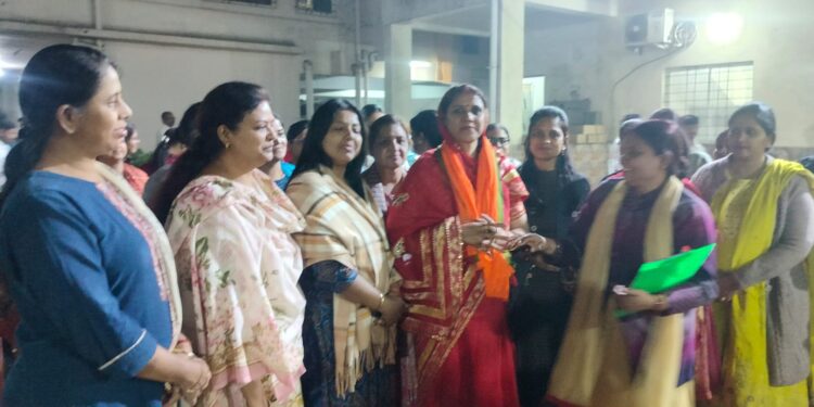 jugsalai nagar parishad bjp : जुगसलाई की चेयरमैन प्रत्याशी रिंकू सिंह के समर्थन में हुई सभा, भाजपा समर्थित प्रत्याशी को जीताने का संकल्प, बुधवार को करेंगी नामांकन, देखिये video jugsalai nagar parishad bjp : जुगसलाई की चेयरमैन प्रत्याशी रिंकू सिंह के समर्थन में हुई सभा, भाजपा समर्थित प्रत्याशी को जीताने का संकल्प, बुधवार को करेंगी नामांकन, देखिये video