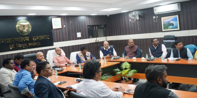 Jamshedpur nagar nikay election : जमशेदपुर में चुनाव को लेकर प्रशासनिक तैयारी, सामान्य प्रेक्षकों की उपस्थिति में मतदान कर्मियों का द्वितीय रेंडमाइजेशन सम्पन्न Jamshedpur nagar nikay election : जमशेदपुर में चुनाव को लेकर प्रशासनिक तैयारी, सामान्य प्रेक्षकों की उपस्थिति में मतदान कर्मियों का द्वितीय रेंडमाइजेशन सम्पन्न