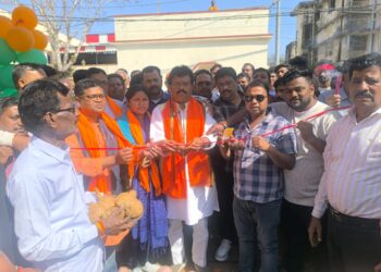 Chakulia nagar panchayat election- चाकुलिया नगर पंचायत अध्यक्ष पद के लिए भाजपा समर्थित प्रत्याशी चंदना मुर्मू की चुनावी कार्यालय का हुआ उद्घाटन