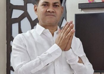 adityapur nagar nigam election : आदित्यपुर नगर निगम वार्ड- 30 से पुरेंद्र ने दाखिल किया नामांकन, सभी 35 वार्डों में उतरेगी पुरेंद्र नारायण सिंह की टीम, उपमहापौर पर दांव adityapur nagar nigam election : आदित्यपुर नगर निगम वार्ड- 30 से पुरेंद्र ने दाखिल किया नामांकन, सभी 35 वार्डों में उतरेगी पुरेंद्र नारायण सिंह की टीम, उपमहापौर पर दांव