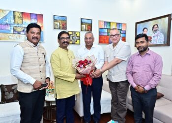 Jharkhand visit of scientist gvk subramaniam : मुख्यमंत्री हेमन्त सोरेन से वरिष्ठ वैज्ञानिक जीभीके सुब्रमण्यम ने की शिष्टाचार भेंट, स्व निर्मित कैंसर उपचार मशीन की दी विस्तृत जानकारी, डॉ कलाम के रह चुके है सहयोगी