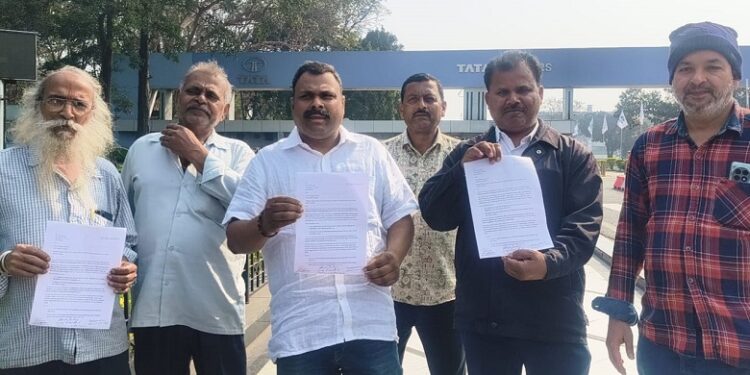 Telco workers union : टेल्को वर्कर्स यूनियन ने टाटा मोटर्स प्रबंधन पर बढ़ाया दबाव, हाईकोर्ट के आदेश का उल्लंघन करने का गंभीर आरोप