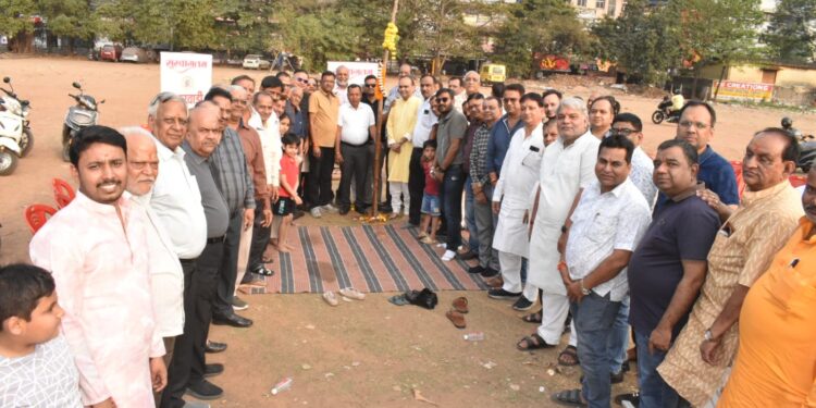 jamshedpur holika dahan- होलिका दहन सोमवार को, डांडा रोपण के साथ शुरू हुई पूजा-अर्चना, मारवाड़ी समाज ने की होलिका पूजा