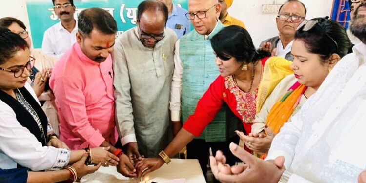 jamshedpur jdu- सुशासन दिवस के रूप में मनाया गया नीतीश कुमार का जन्मदिन, विधायक सरयू राय बोले—सड़क, संपर्क और महिला सशक्तिकरण से बदला बिहार का चेहरा jamshedpur jdu- सुशासन दिवस के रूप में मनाया गया नीतीश कुमार का जन्मदिन, विधायक सरयू राय बोले—सड़क, संपर्क और महिला सशक्तिकरण से बदला बिहार का चेहरा