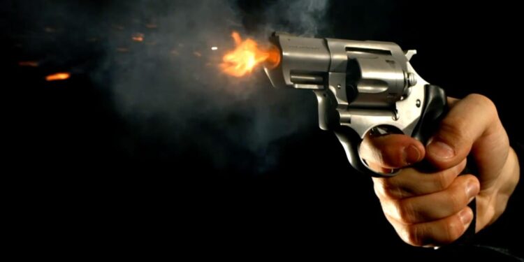 Jamshedpur firing – गोलियों की तड़तड़ाहट से गूंजा परसुडीह, देसी कट्टा बरामद, स्थिति तनावपूर्ण