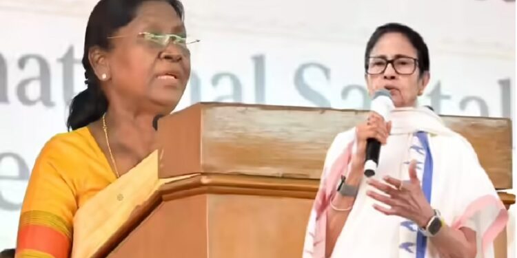 President Murmu upset over breach of protocol: बंगाल दौरे पर आईं राष्ट्रपति द्रौपदी मुर्मू प्रोटोकोल टूटने से नाराज, ममता बनर्जी को बताया छोटी बहन जैसी, पूछा- क्या वह किसी बात पर नाराज हैं?कार्यक्रम स्थल बदले जाने से भी दिखीं क्षुब्ध
