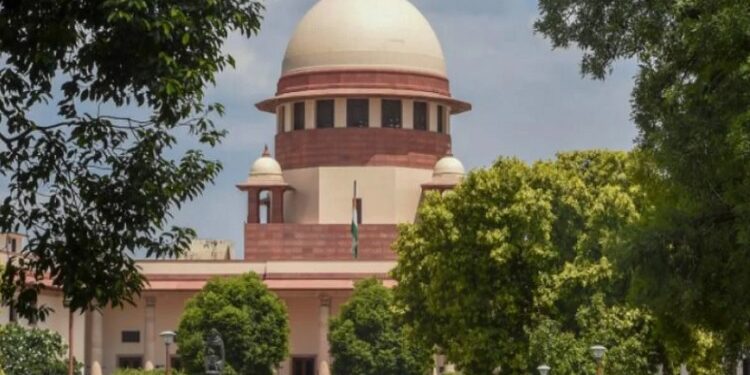 Sc on muslim women inheritance : मुस्लिम महिला उत्तराधिकार पर सुप्रीम कोर्ट की बड़ी टिप्पणी, कहा – सामान्य नागरिक संहिता ही एकमात्र समाधान Sc on muslim women inheritance : मुस्लिम महिला उत्तराधिकार पर सुप्रीम कोर्ट की बड़ी टिप्पणी, कहा – सामान्य नागरिक संहिता ही एकमात्र समाधान