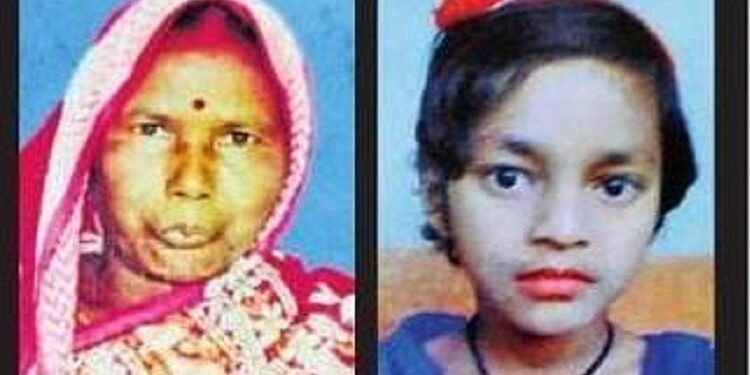 Jamshedpur rural bereaved relatives given 4 lacks each : वज्रपात से मृत खड़ियाडीह की महिला व बच्ची के परिजनों को मिले 4-4 लाख, घाटशिला विधायक सोमेश सोरेन की पहल पर हुई कार्रवाई Jamshedpur rural bereaved relatives given 4 lacks each : वज्रपात से मृत खड़ियाडीह की महिला व बच्ची के परिजनों को मिले 4-4 लाख, घाटशिला विधायक सोमेश सोरेन की पहल पर हुई कार्रवाई