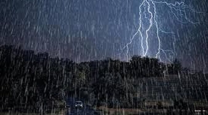 Jharkhand weather alert – कुछ देर में बदलेगा मौसम का मिजाज, 40 की रफ्तार से चलेंगी हवाएं, जमशेदपुर सहित कई जिलों में बारिश का अलर्ट