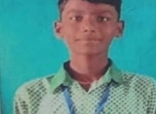 Saraikela sini missing – सीनी में रहस्यमय तरीके से लापता हुआ युवक, रेलवे स्टेशन पर खड़ी मिली साइकिल, परिजन परेशान Saraikela sini missing – सीनी में रहस्यमय तरीके से लापता हुआ युवक, रेलवे स्टेशन पर खड़ी मिली साइकिल, परिजन परेशान